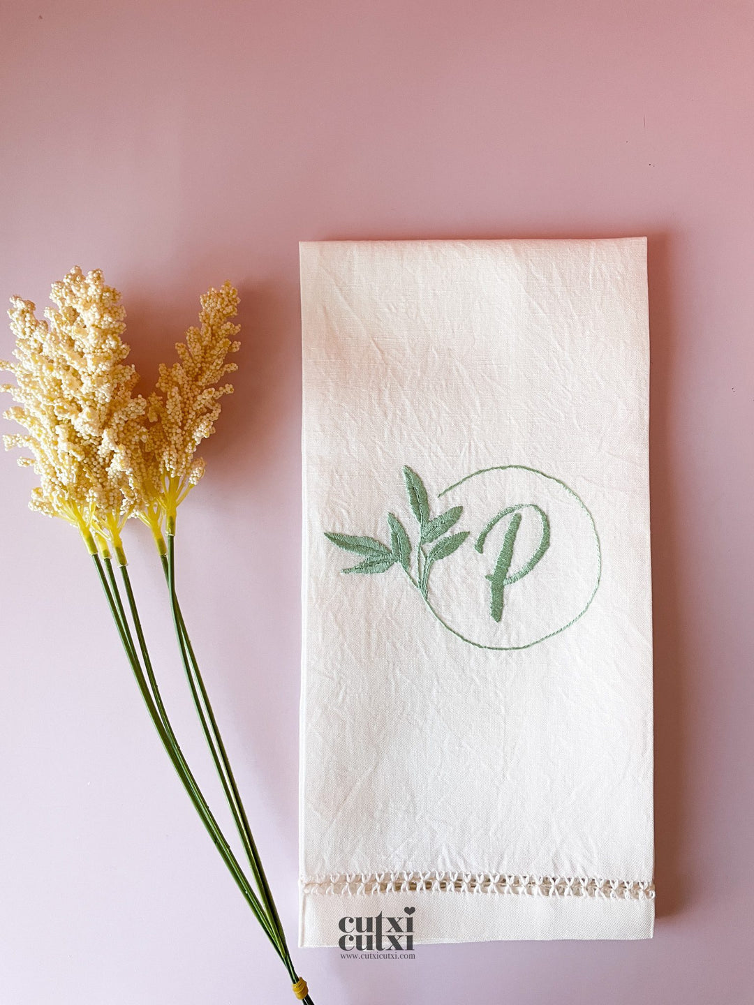 Toalha Batizado BORDADA à Mão - MONOGRAMA