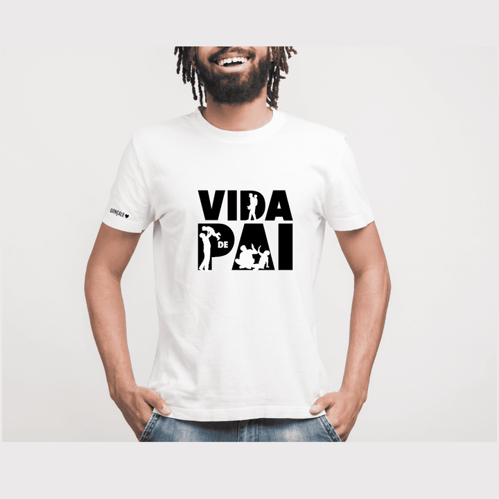 T-shirt Vida de Pai | Personalizada com nomes e ilustração