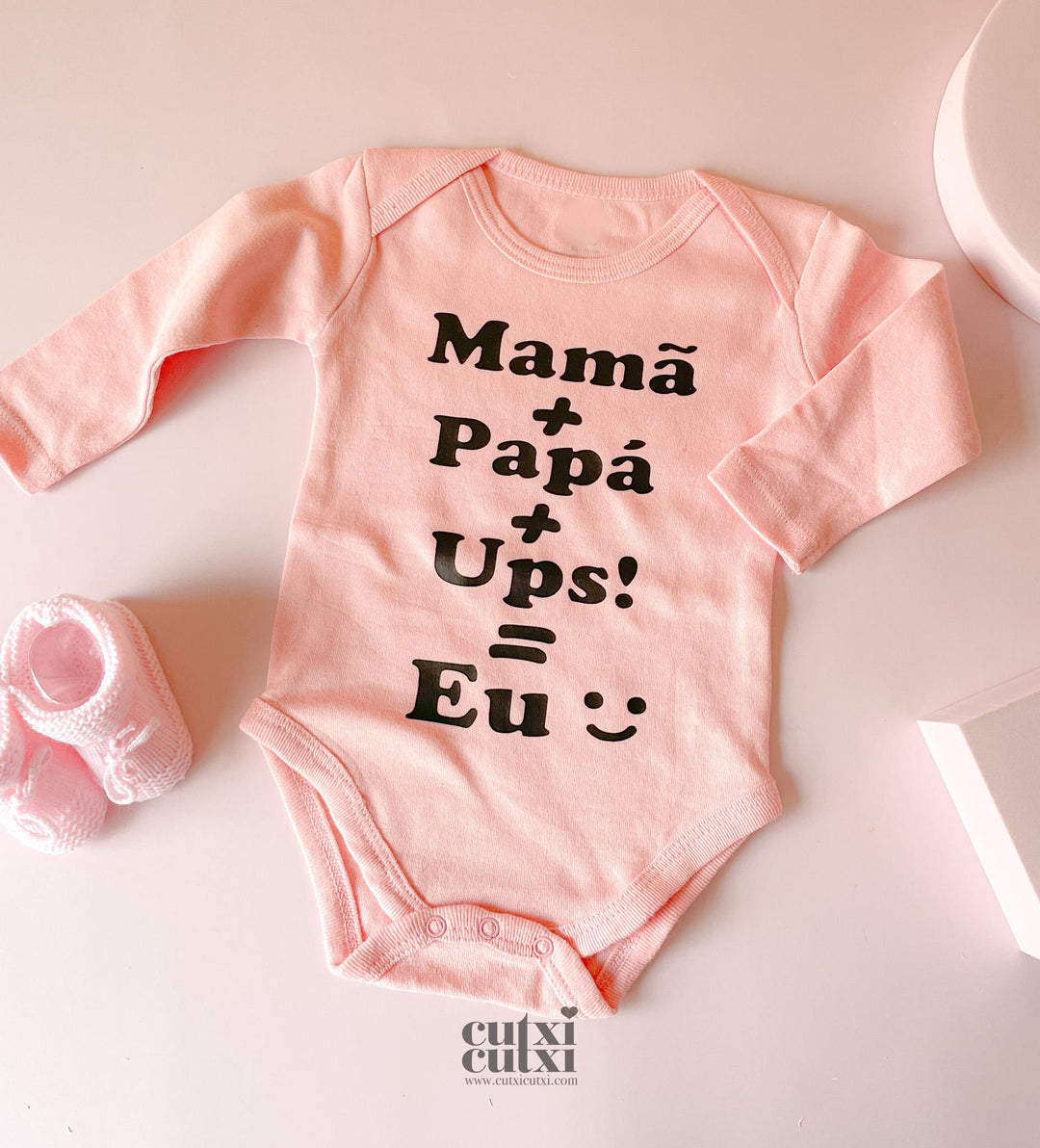 Body para Bebé: Mamã + Papá + Ups = Eu - Cutxi Cutxi - Presentes Personalizados