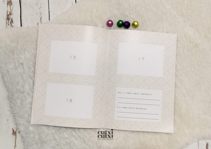 Caderneta para os AVÓS em pequenos cromos - Cutxi Cutxi - Presentes Personalizados