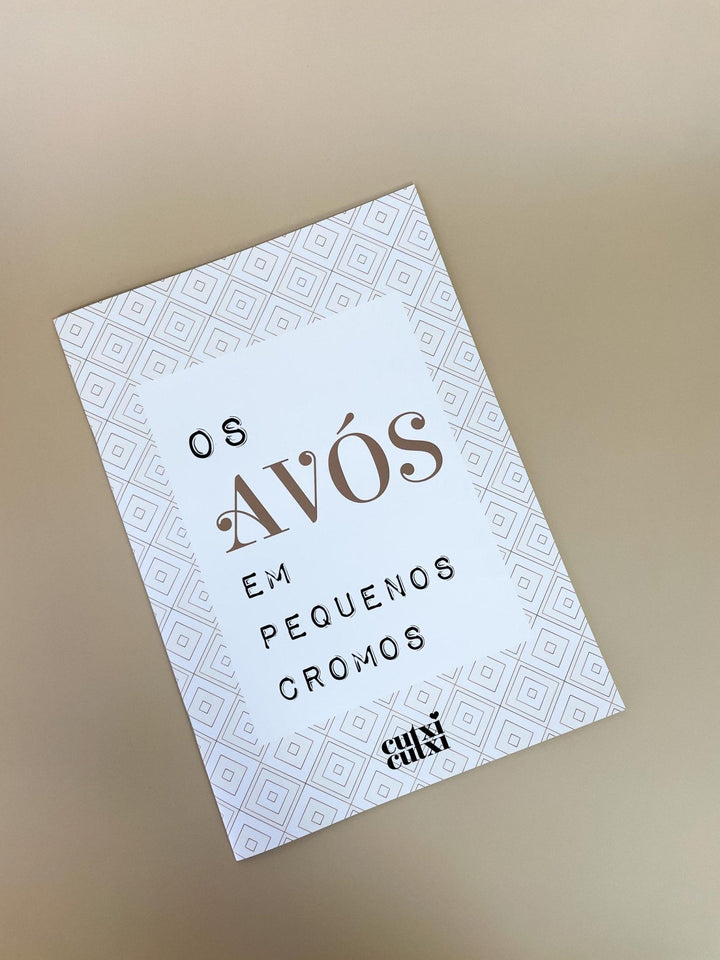 Caderneta para os AVÓS em pequenos cromos - Cutxi Cutxi - Presentes Personalizados