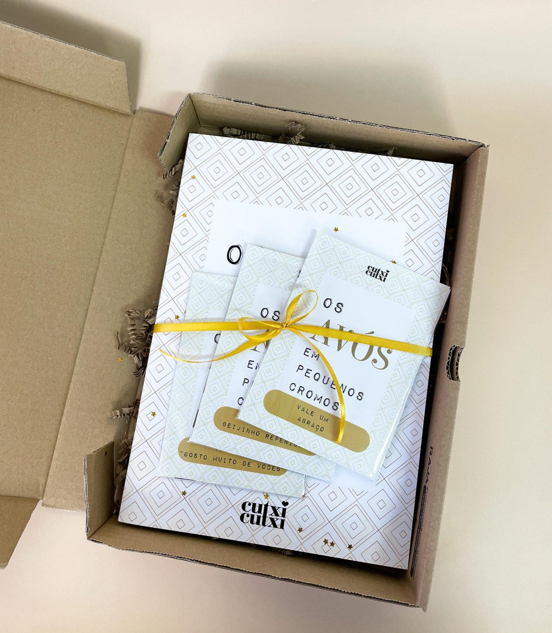 Caderneta para os AVÓS em pequenos cromos - Cutxi Cutxi - Presentes Personalizados
