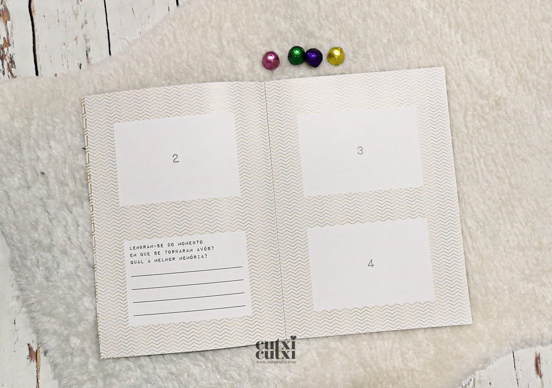 Caderneta para os AVÓS em pequenos cromos - Cutxi Cutxi - Presentes Personalizados
