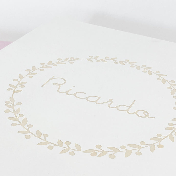 Caixa Batizado Pintada à mão GLAMOUR para Vela Concha Toalha e Roupa - grande - Cutxi Cutxi - Presentes Personalizados