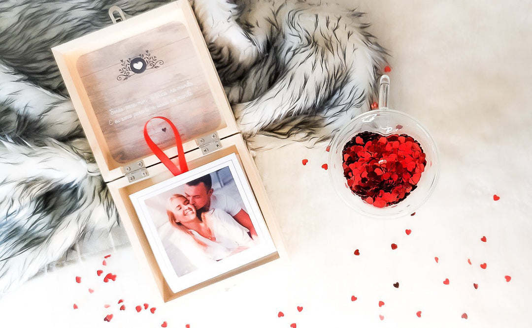 Caixa de Memórias Personalizada com Fotografias - Livrinho Acordeão A Nossa História - Cutxi Cutxi - Presentes Personalizados