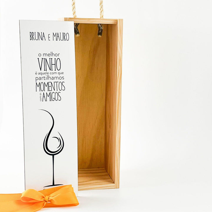 Caixa para Garrafa personalizada com nomes e frase