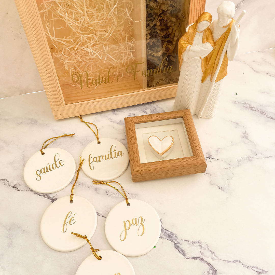 Sagrada Família com Desejos em Cerâmica | Tesouro de Natal