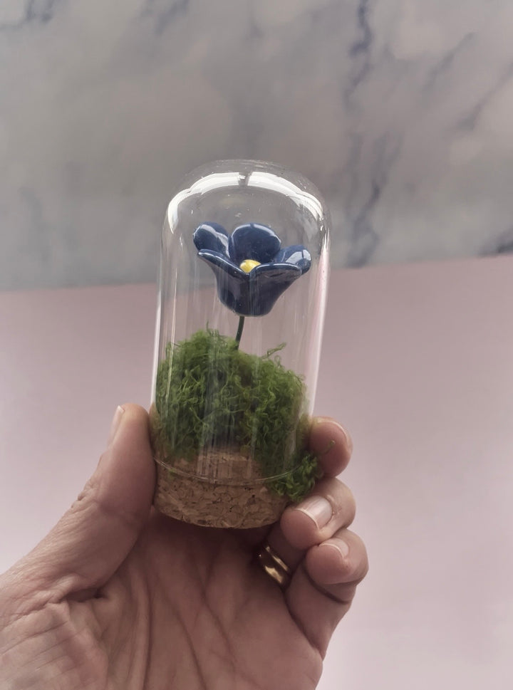 Mini Campânula Encantada com Flor de Cerâmica | Presente Artesanal