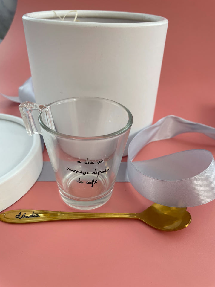 ☕ Chávena de Café Personalizada – Presente com Atitude e coração!