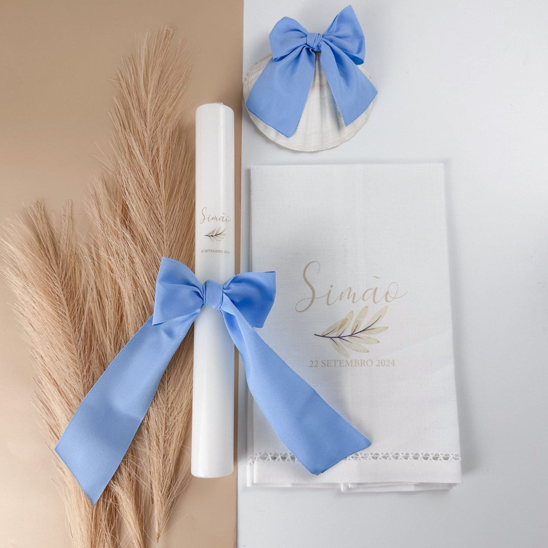 Conjunto Batizado Alegria Gorgurão | Vela · Toalha · Concha - Cutxi Cutxi - Presentes Personalizados