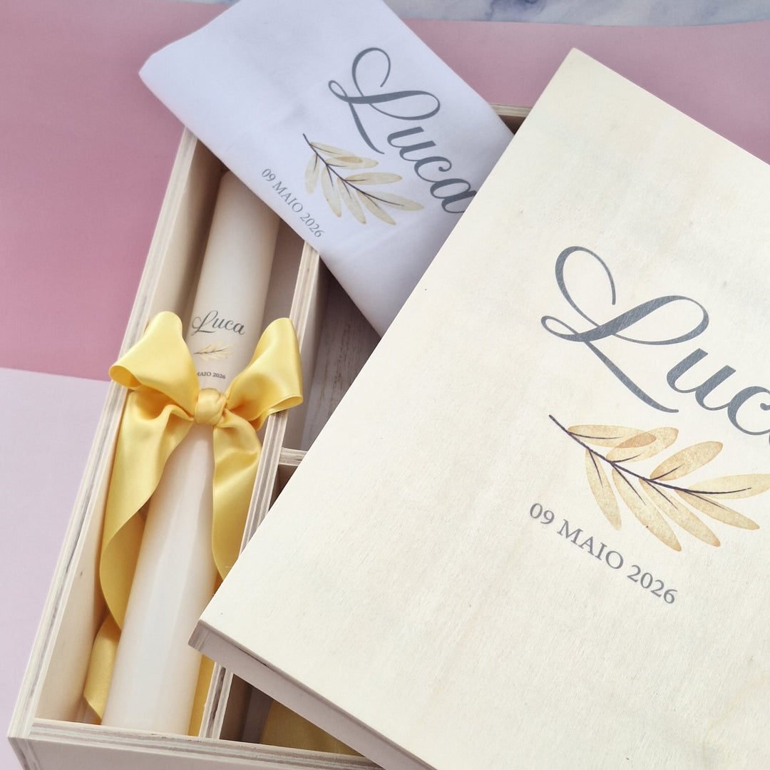 Conjunto Batizado BÊNÇÃO Cetim | 4 peças - vela, toalha, concha, caixa média - Cutxi Cutxi - Presentes Personalizados