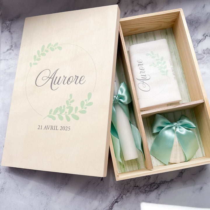 Conjunto Batizado BÊNÇÃO Cetim | 5 peças - vela, toalha, concha, caixa média, lembranças - Cutxi Cutxi - Presentes Personalizados