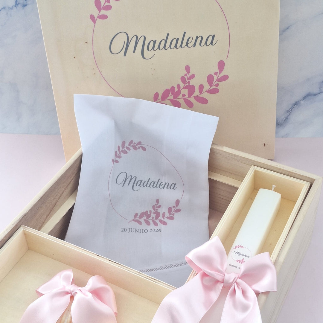 Conjunto Batizado BÊNÇÃO Cetim | Vela, Toalha, Concha, Caixa Grande - Cutxi Cutxi - Presentes Personalizados