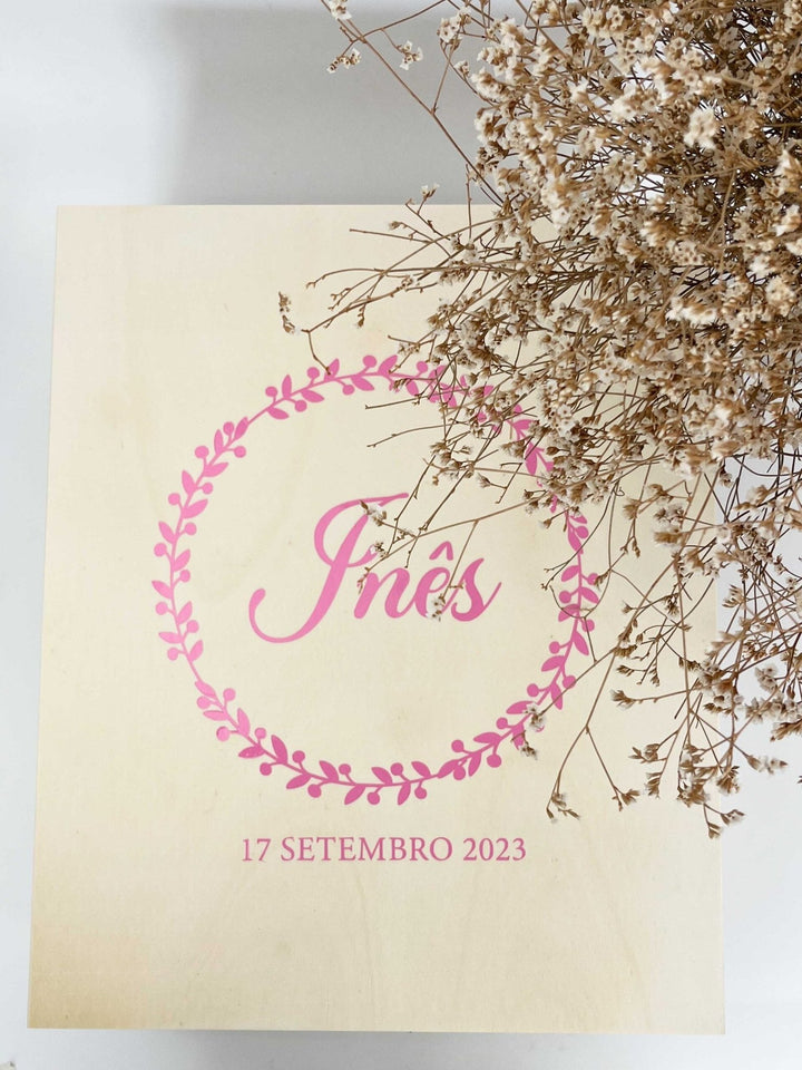 Conjunto Batizado Bênção Gorgurão | Vela · Toalha · Concha · Caixa de madeira grande - Cutxi Cutxi - Presentes Personalizados