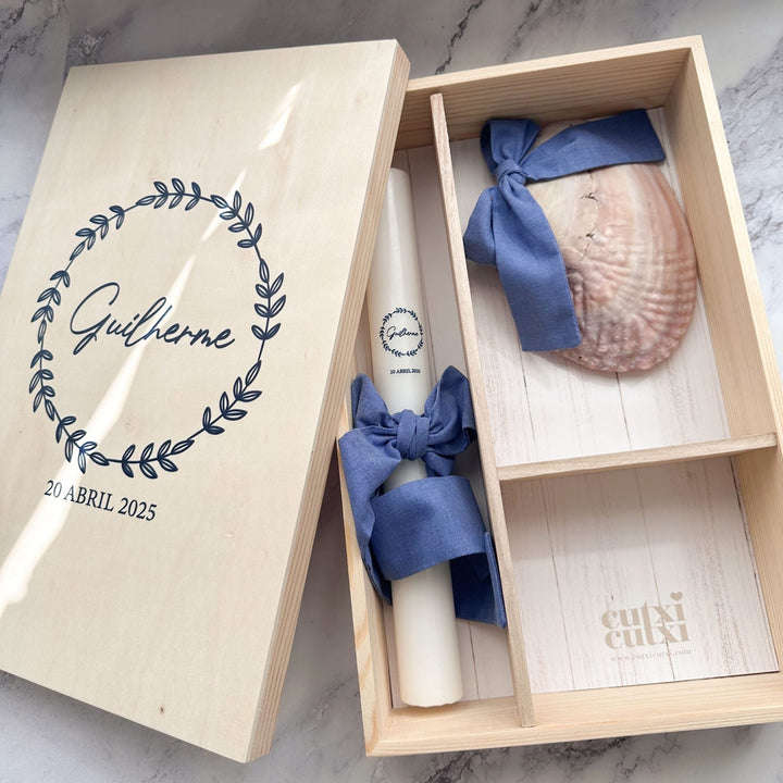 Conjunto Batizado DELUXE NATURE com Vela Concha Toalha e Caixa média - Gorgurão - Cutxi Cutxi - Presentes Personalizados