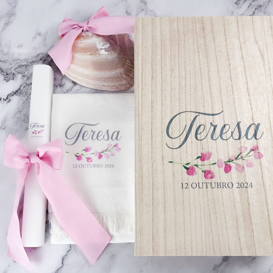 Conjunto Batizado DELUXE NATURE com Vela Concha Toalha e Caixa média - Gorgurão - Cutxi Cutxi - Presentes Personalizados