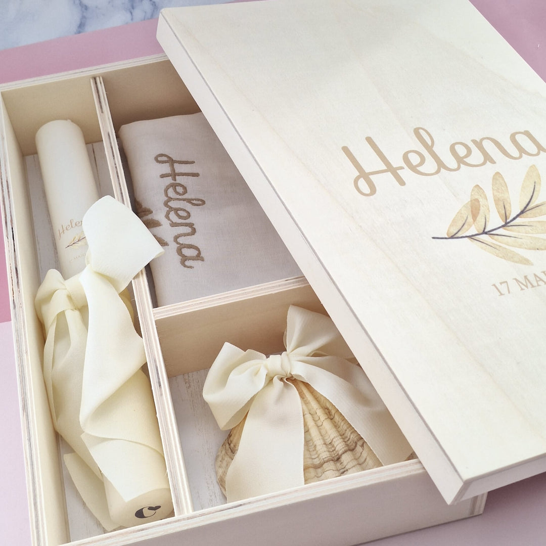 Conjunto Batizado DELUXE NATURE com Vela Concha Toalha e Caixa média - Gorgurão - Cutxi Cutxi - Presentes Personalizados