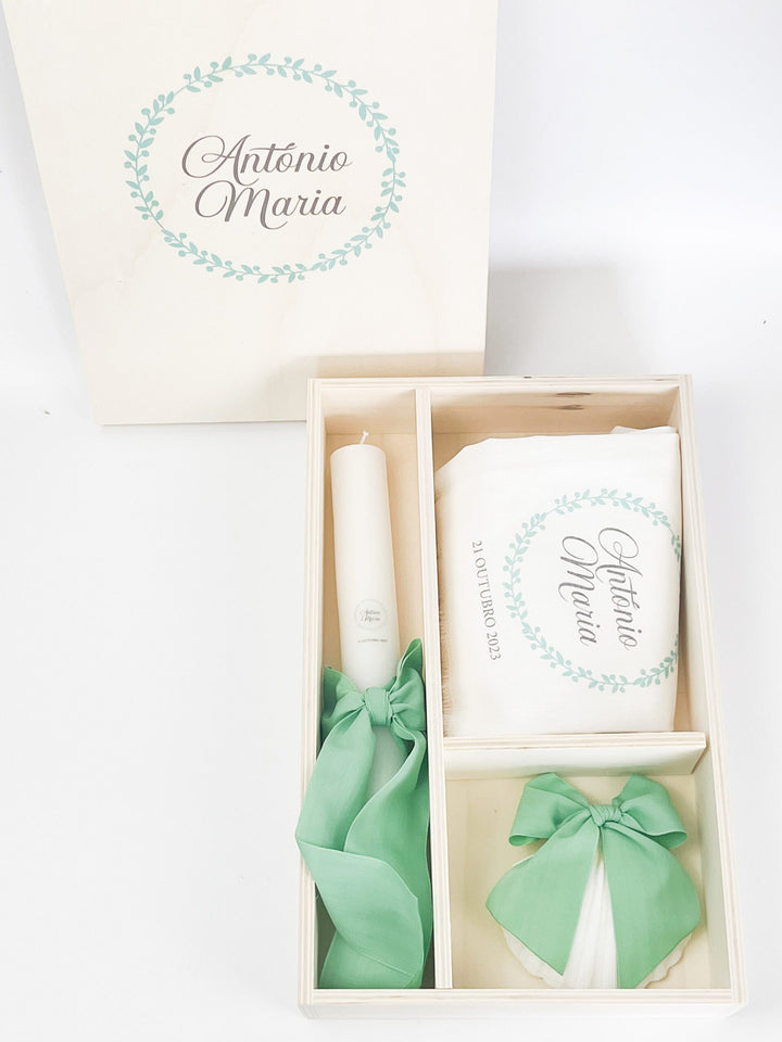 Conjunto Batizado DELUXE NATURE com Vela Concha Toalha e Caixa média - Gorgurão