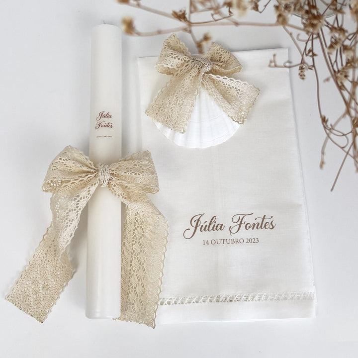 Conjunto Batizado Poema | Vela Toalha, Concha e Pagelas de Lembrança - Cutxi Cutxi - Presentes Personalizados