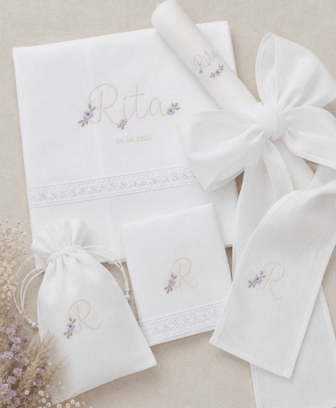 Conjunto Batizado Rita | Vela · Toalha · Concha · Caixa - Cutxi Cutxi - Presentes Personalizados
