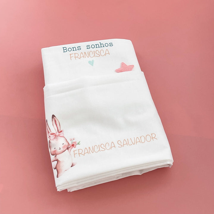 Conjunto de 2 Lençóis Personalizados para Catre – Bebé | Regresso à Escola - Cutxi Cutxi - Presentes Personalizados
