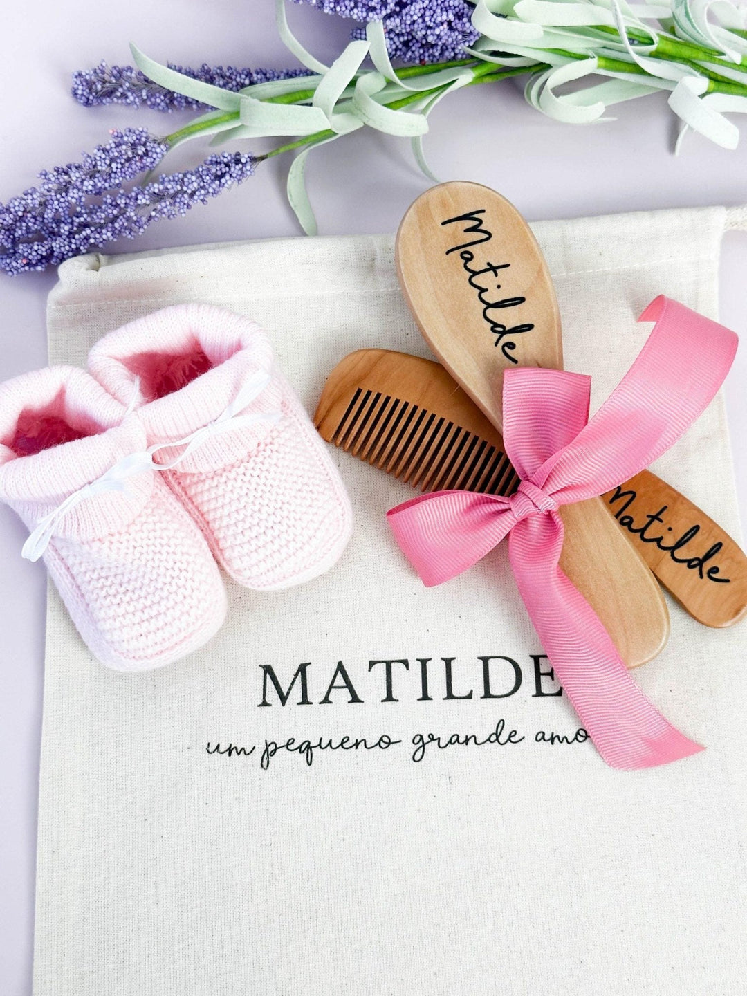 Conjunto do Bebé com escova para cabelo e pente de madeira - Cutxi Cutxi - Presentes Personalizados