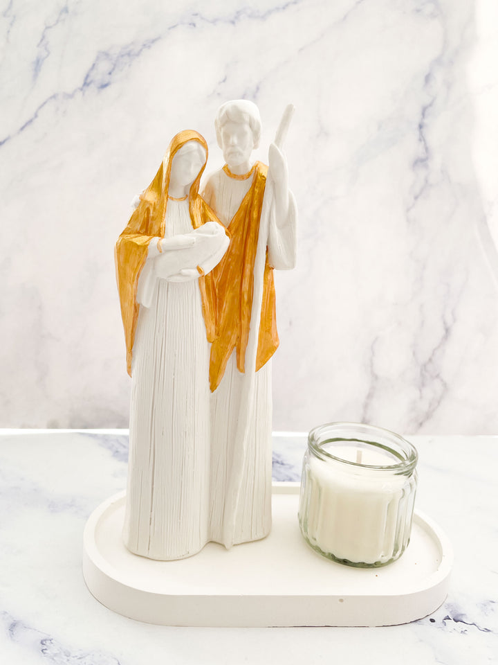 Estatueta Elegante com base e vela | Sagrada Família Pintada à Mão