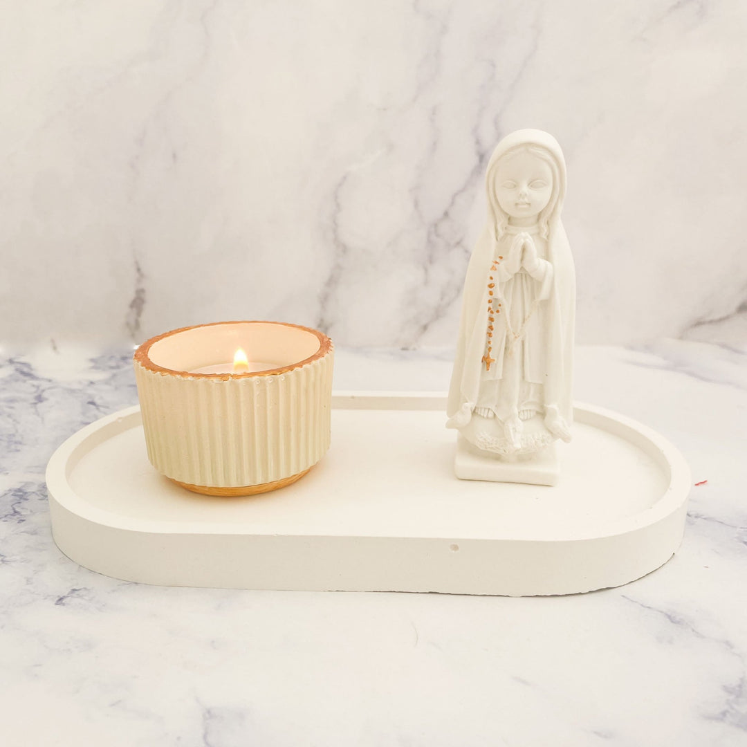 Estatueta Elegante com base e vela | Nossa Senhora - Cutxi Cutxi - Presentes Personalizados