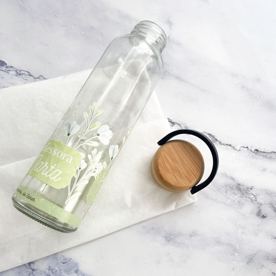 Garrafa Personalizada com Nome – Presente Útil e Elegante para Professoras e Educadoras 💧🌿
