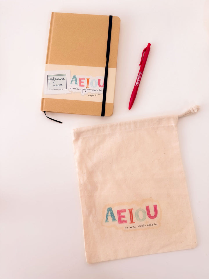 Kit AEIOU. Um livro, uma caneta, uma criança e um professor podem mudar o mundo (Sugestão Presente Educadora/Professora)