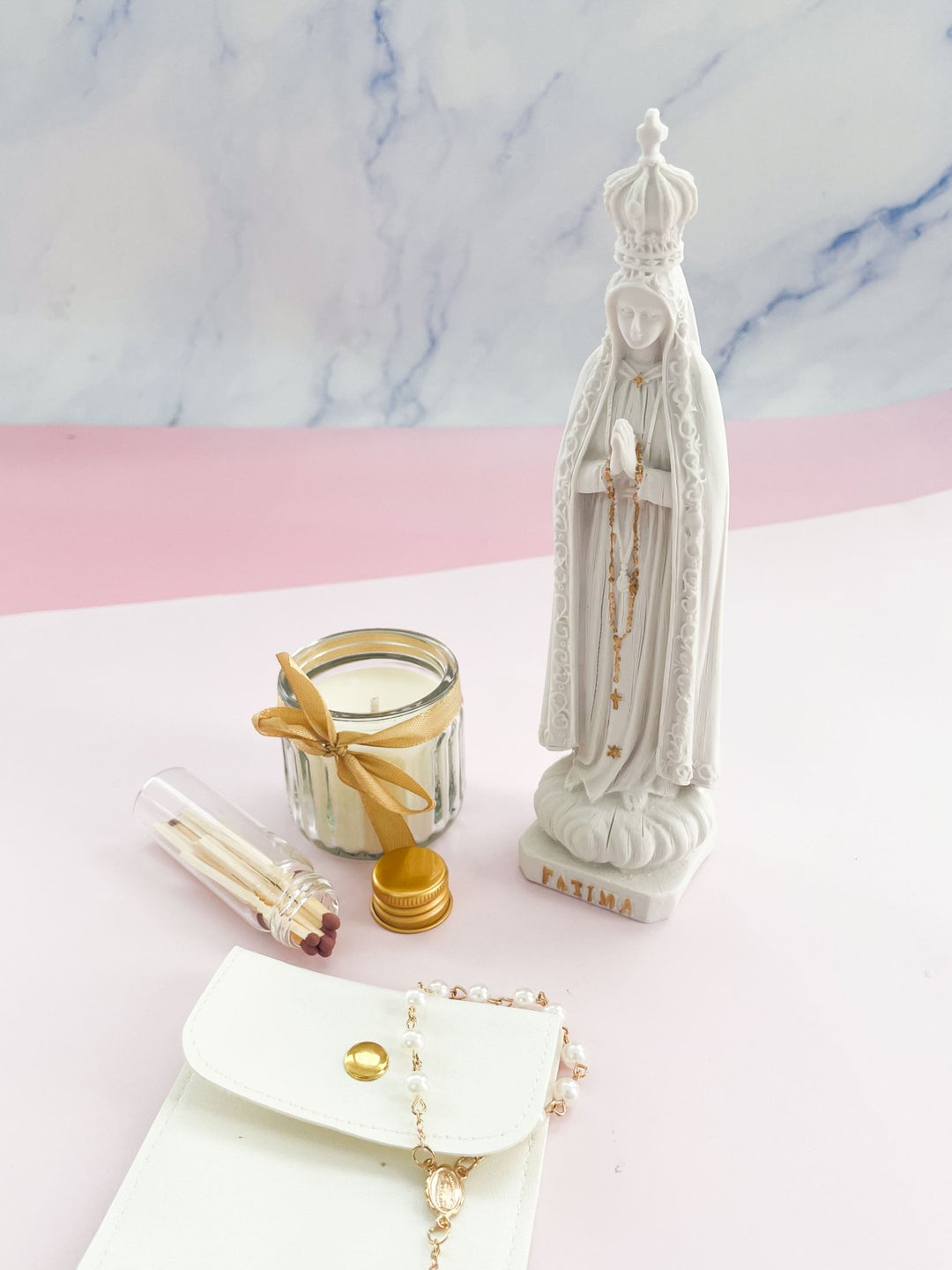 Kit Nossa Senhora de Fátima com Vela e Terço - Cutxi Cutxi - Presentes Personalizados