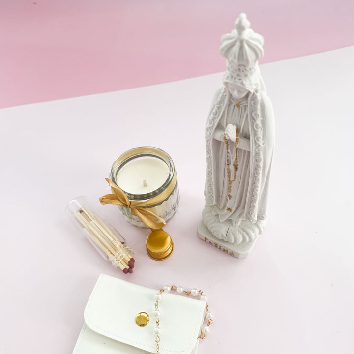 Kit Nossa Senhora de Fátima com Vela e Terço - Cutxi Cutxi - Presentes Personalizados