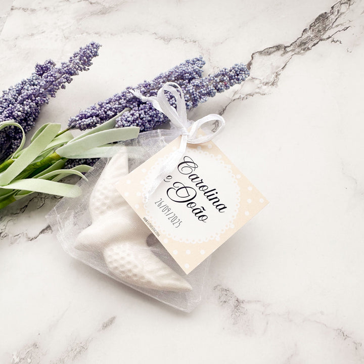 Pomba ou Andorinha em Cerâmica Vidrada – Lembrança de Casamento Personalizada