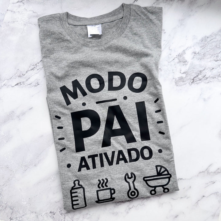 T-shirt Modo Pai Ativado – Para Revelação ou Momentos Pai e Filhos 👶⚡