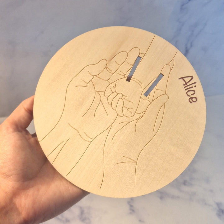 Placa Personalizada para Pulseira de Maternidade - Cutxi Cutxi - Presentes Personalizados