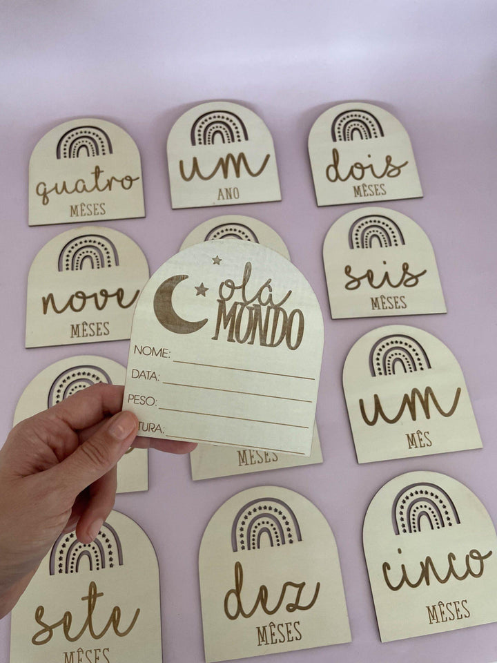 Placas em Madeira Milestones para Bebé Arco Iris