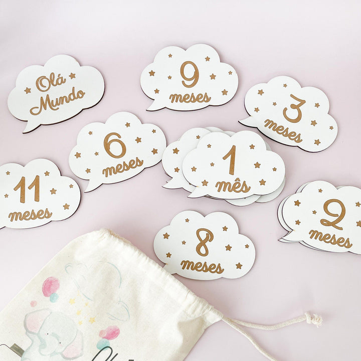 Placas em Madeira Milestones para Bebé Nuvem