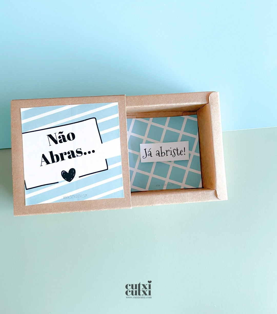 Postal EmCaixa - Presente Divertido - Cutxi Cutxi - Presentes Personalizados