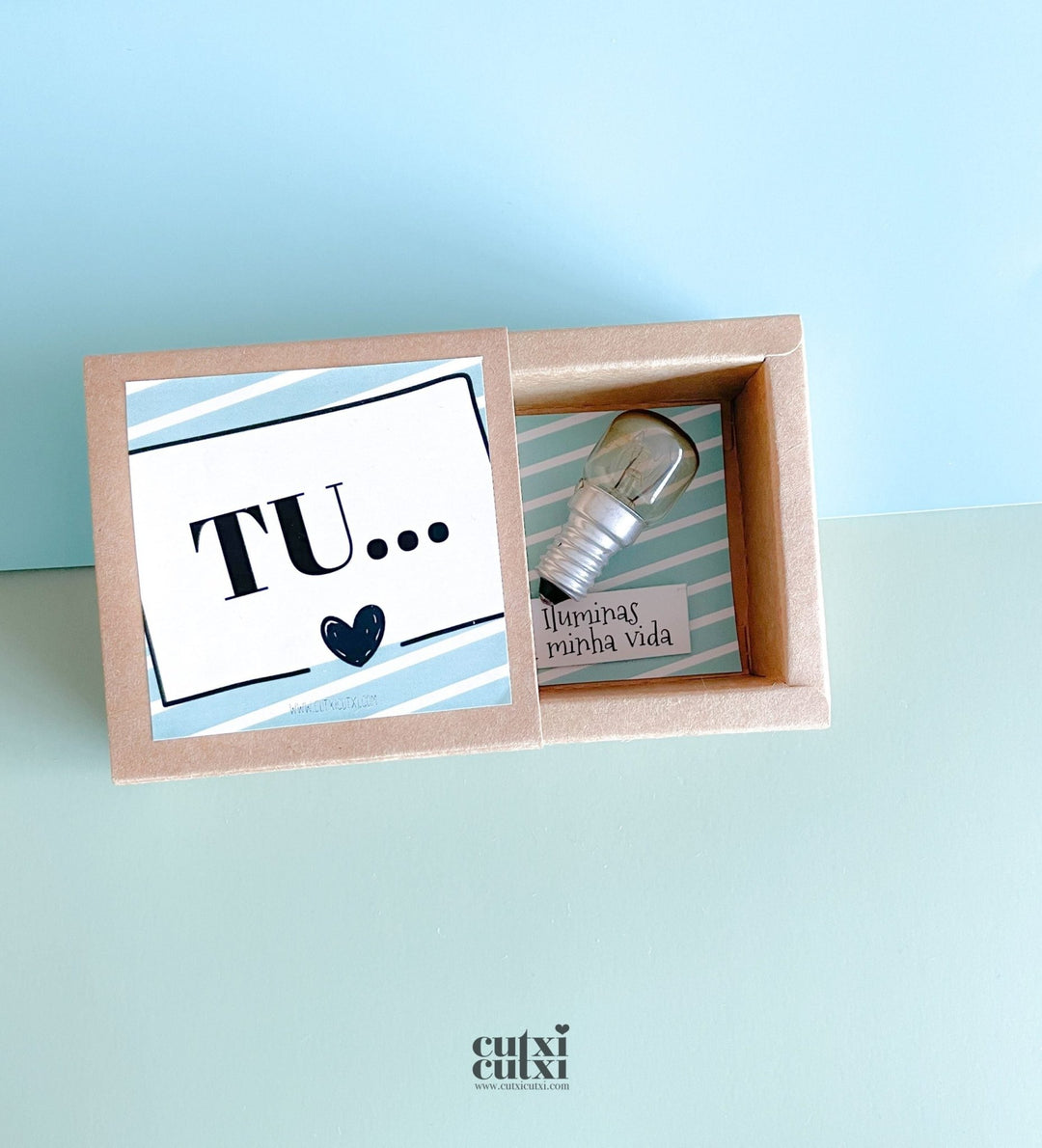 Postal EmCaixa Tu iluminas a minha vida - Presente Namorados - Cutxi Cutxi - Presentes Personalizados