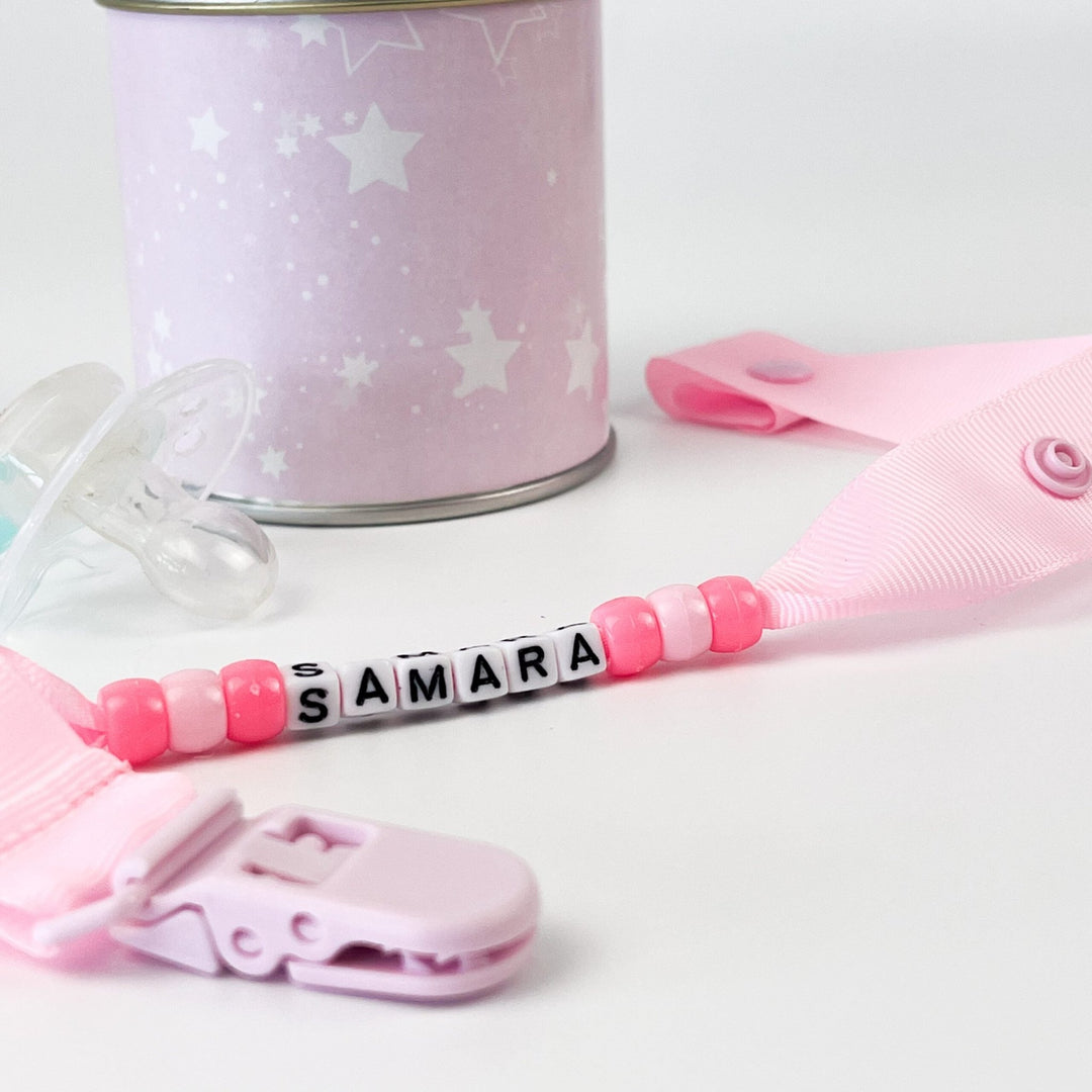 Prende Chucha Personalizada com NOME e contas - Cutxi Cutxi - Presentes Personalizados