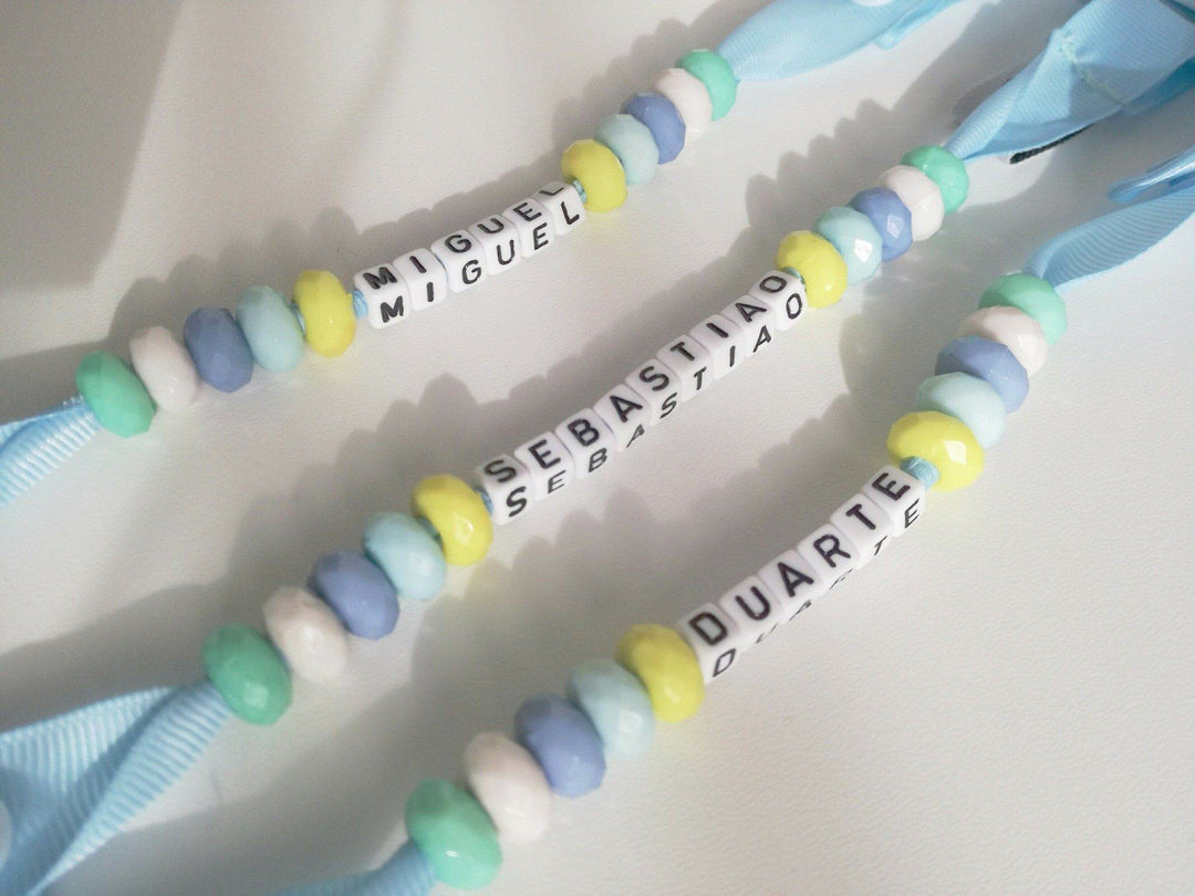 Prende Chucha Personalizada com NOME e contas - Cutxi Cutxi - Presentes Personalizados