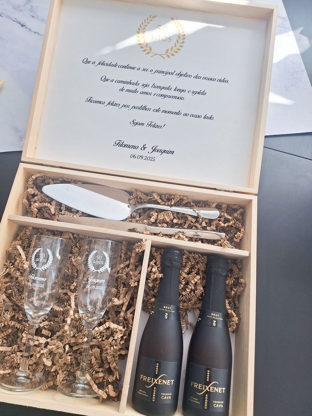 Presente Personalizado para Bodas de Casamento – Copos, Espumante e Talheres - Cutxi Cutxi - Presentes Personalizados