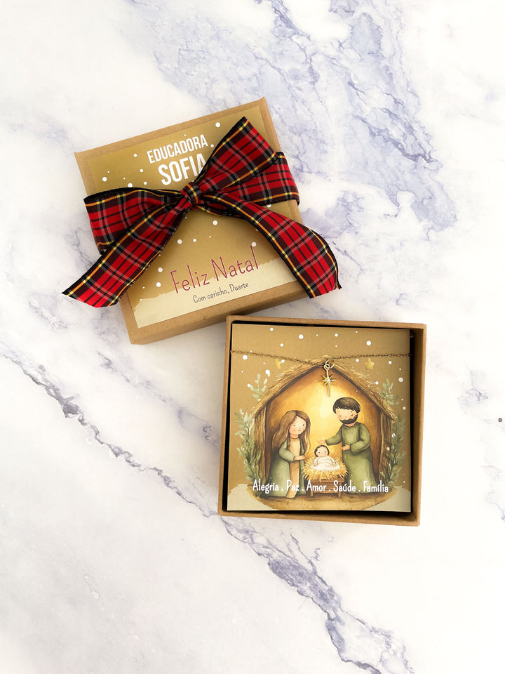Colar Estrela de Natal Personalizado – Brilhos que Contam Histórias 🎁✨💖