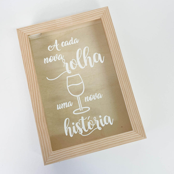 Quadro Guarda Rolhas ou Caricas Memórias - Cutxi Cutxi - Presentes Personalizados