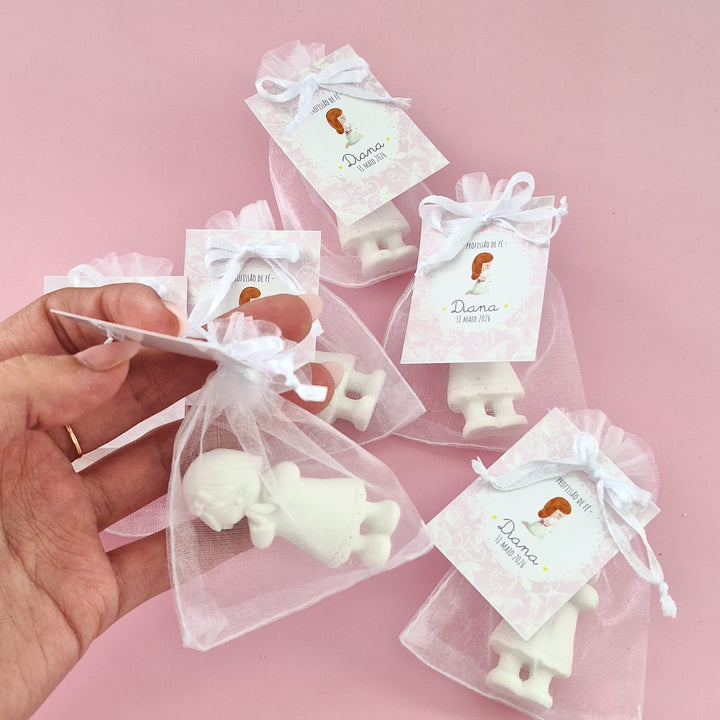 Santinhos de Gesso Perfumado | Lembrança Profissão de Fé - Cutxi Cutxi - Presentes Personalizados