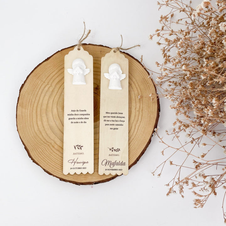 Santinhos em Madeira e Gesso Personalizados - Marcadores de Livros - Cutxi Cutxi - Presentes Personalizados