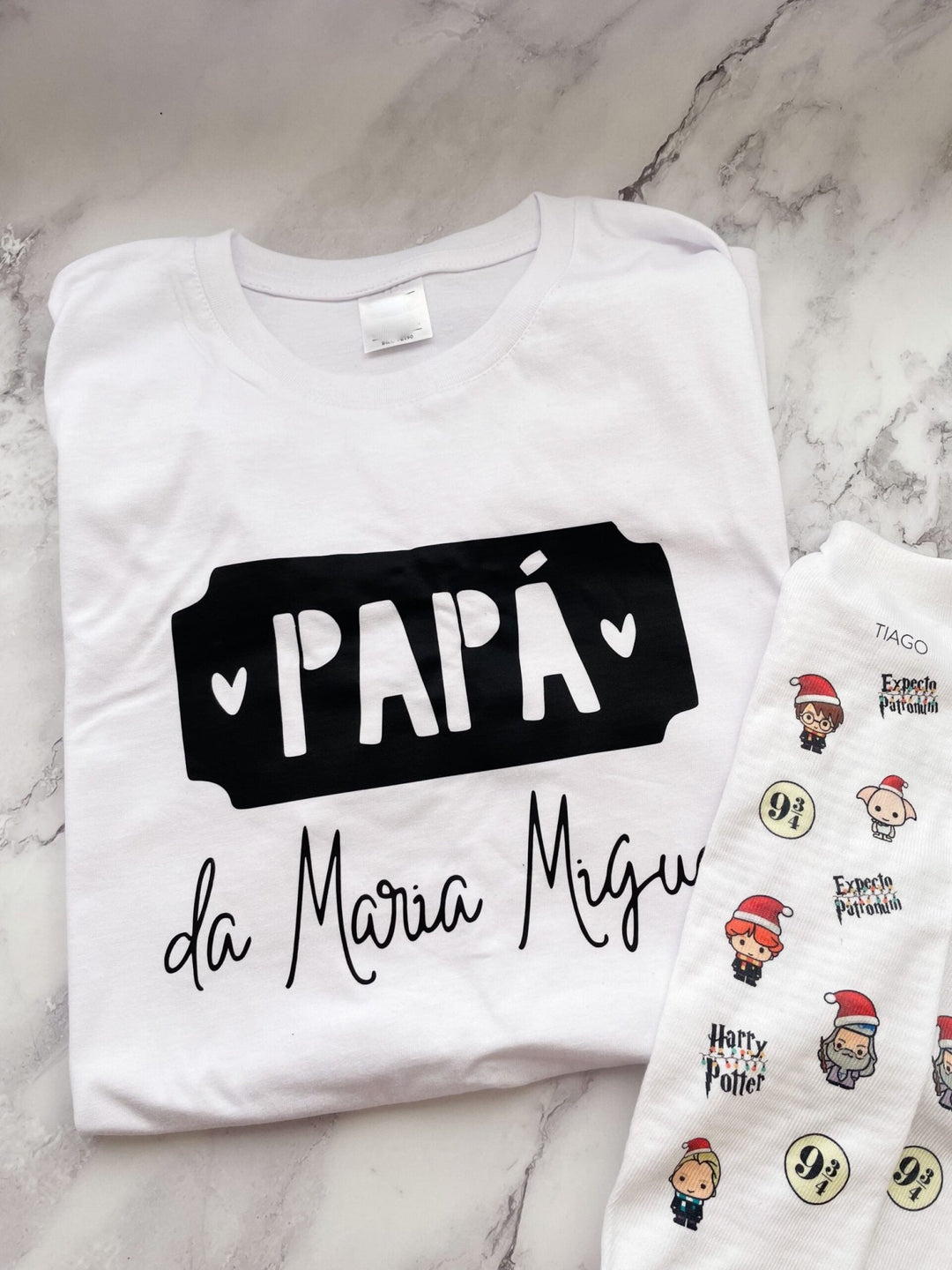 T-shirt DOODLE Pai ou Papá personalizada com nome - Cutxi Cutxi - Presentes Personalizados