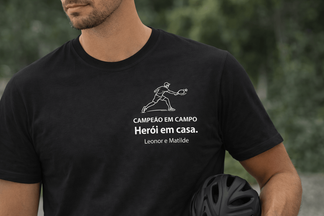 T-shirt Personalizada Pai Pádle – Campeão em Campo, Herói em Casa - Cutxi Cutxi - Presentes Personalizados