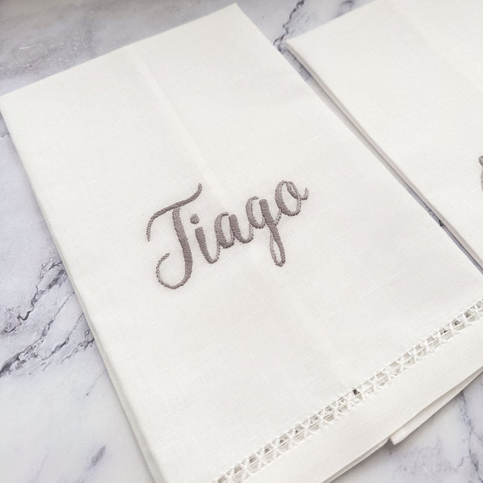 Toalha batizado BORDADA à Mão - NOME - Cutxi Cutxi - Presentes Personalizados