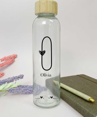 garrafa de vidro com tampa de bambu letra e nome